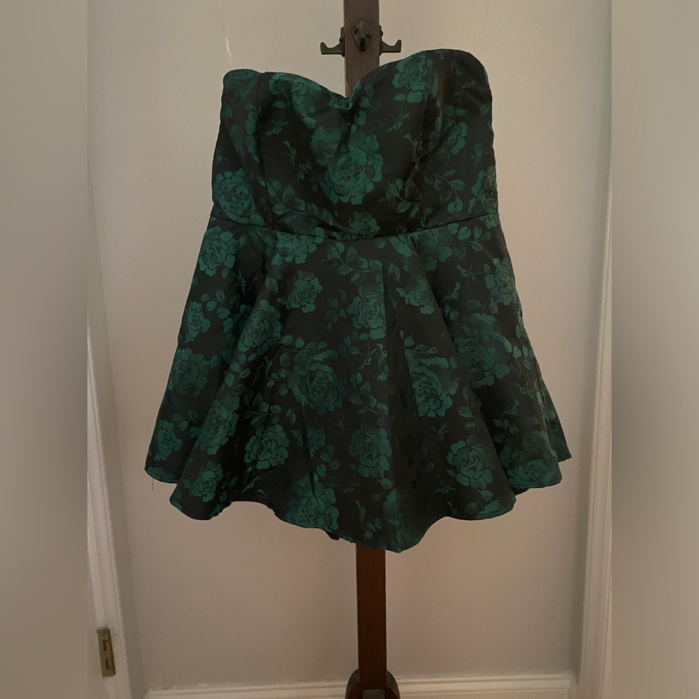 Windsor New Strapless Dress Shortall Women’s Size Large Green black Floral NEW